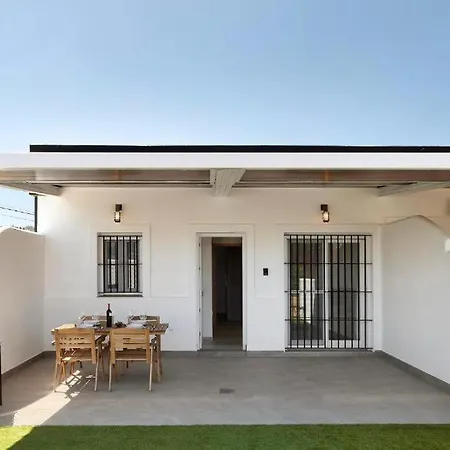 Viviendas Turisticas El Moral Holiday home