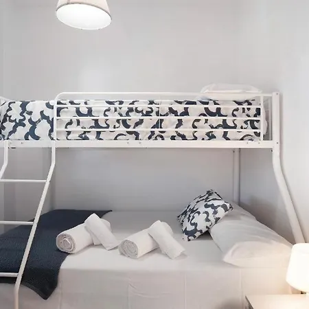 Viviendas Turisticas El Moral Holiday home *
