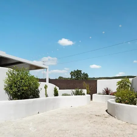 Viviendas Turisticas El Moral Holiday home